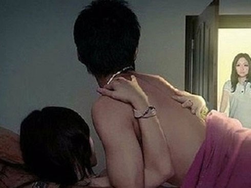Nghe giọng ô sin thủ thỉ trong phòng ngủ: