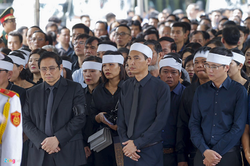 Dòng người tiễn biệt Thứ trưởng GD&ĐT Lê Hải An-3