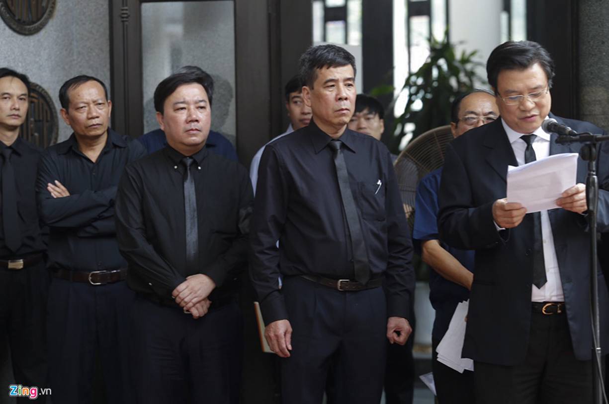 Dòng người tiễn biệt Thứ trưởng GD&ĐT Lê Hải An-5