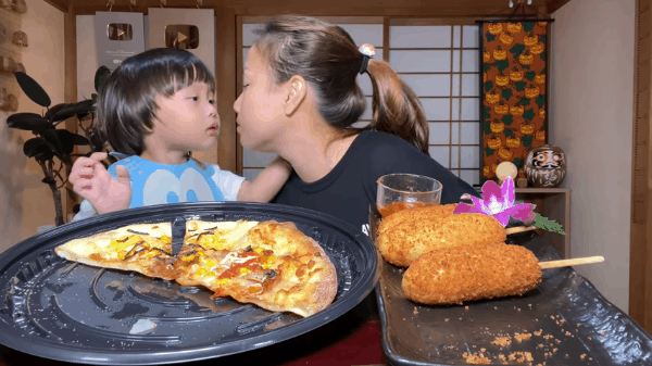 Hot Youtuber Quỳnh Trần JP khẩn cầu dân mạng ngừng chế ảnh lệch lạc về con trai sau khi bé Sa gây sốt MXH-13