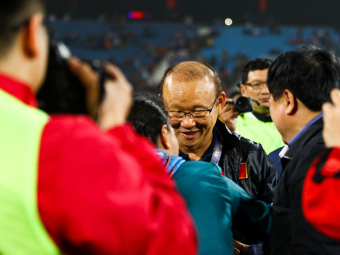 Ai cũng muốn đánh bại ông Park!-2