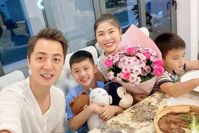 Được chồng nấu ăn, vợ Đăng Khôi cười tít mắt tuyên bố: Không cần chồng đẹp trai, nhiều tiền-13