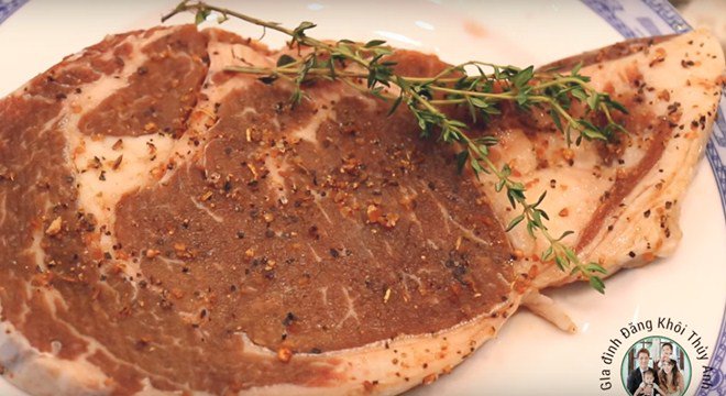 Được chồng nấu ăn, vợ Đăng Khôi cười tít mắt tuyên bố: Không cần chồng đẹp trai, nhiều tiền-3