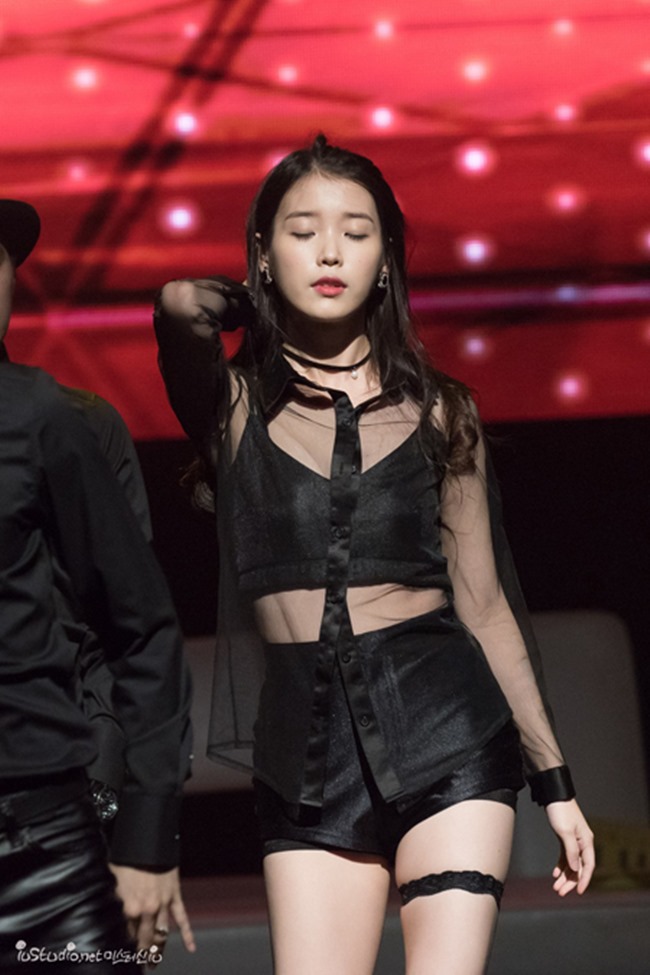 Dây đai ngực, đai chân: Thủ phạm khiến sao Hàn bị dư luận chỉ trích gợi dục-12