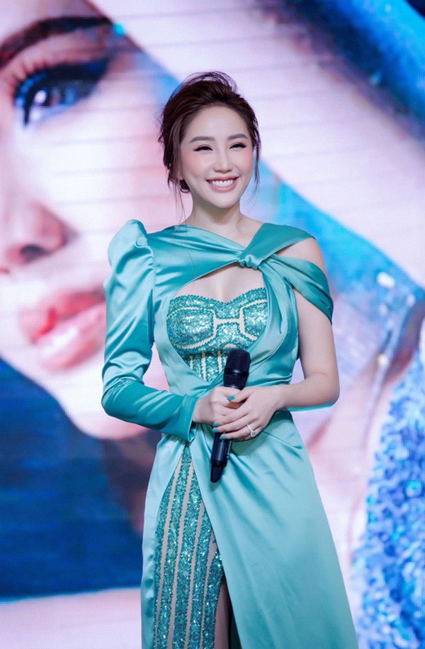 Chân dung đại gia nghi vấn là chồng sắp cưới của Bảo Thy: Giàu nức tiếng tại Nghệ An, rất thân thiết với anh trai nữ ca sĩ-5