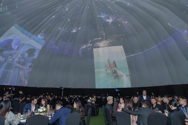 Đẳng cấp tiệc sinh nhật tuổi 33 của anh trai Bảo Thy: Tổ chức ở nhà hàng xa xỉ, bàn tiệc 10 người, dựng rạp to như đám cưới-6