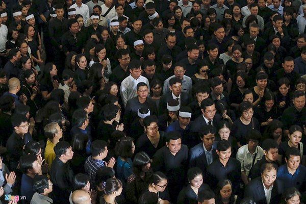 Dòng người tiễn biệt Thứ trưởng GD&ĐT Lê Hải An-20