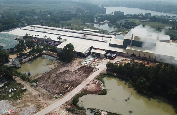 Con gái giám đốc gốm sứ Thanh Hà liên quan thế nào vụ đổ dầu thải?-2