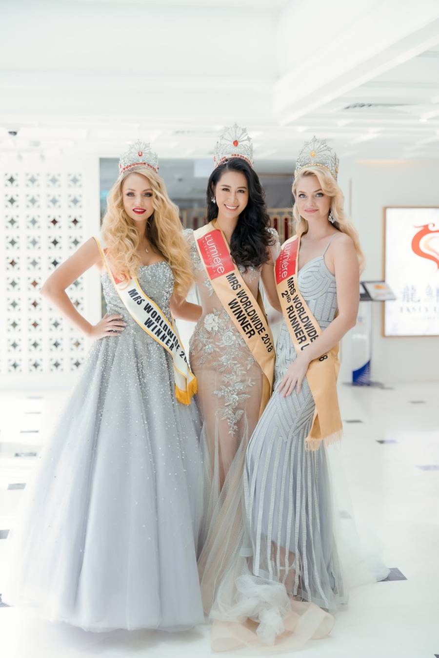 Dương Thuỳ Linh nóng bỏng với bikini, trao lại vương miện cho người kế nhiệm-4