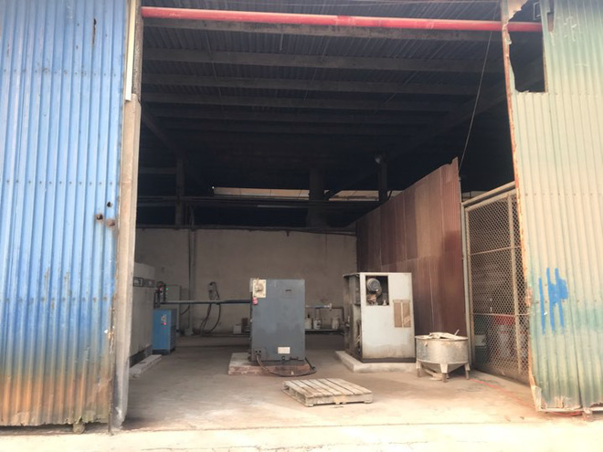 Cận cảnh nơi lưu giữ dầu thải bị tuồn ra đầu độc nước sông Đà của Công ty gốm sứ Thanh Hà-6