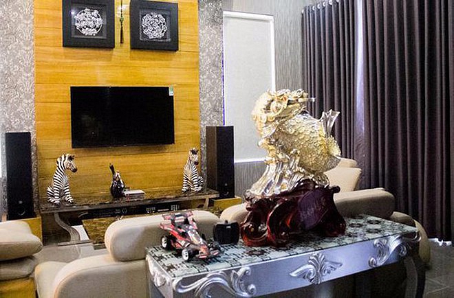 Từng thay 30 chiếc xe hơi, Kim Tử Long thực sự giàu cỡ nào?-7