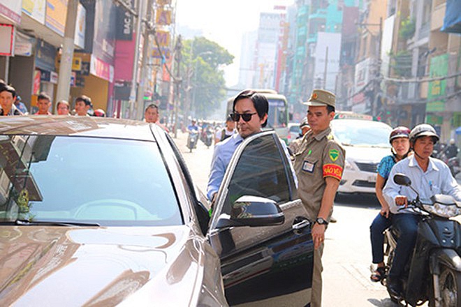 Từng thay 30 chiếc xe hơi, Kim Tử Long thực sự giàu cỡ nào?-8