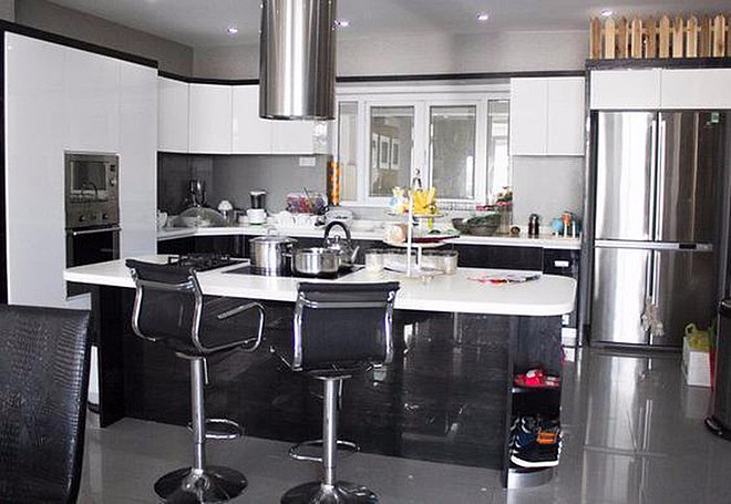 Từng thay 30 chiếc xe hơi, Kim Tử Long thực sự giàu cỡ nào?-6