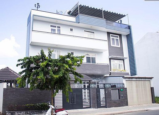 Từng thay 30 chiếc xe hơi, Kim Tử Long thực sự giàu cỡ nào?-3