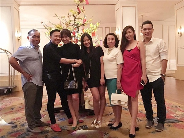 Trấn Thành lên tiếng giải vây khi Hari Won vắng mặt trong tiệc sinh nhật mẹ chồng-6