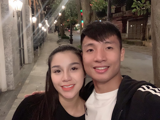 Hành trình ngọt ngào từ yêu đến khi lên chức bố của trung vệ Bùi Tiến Dũng-9