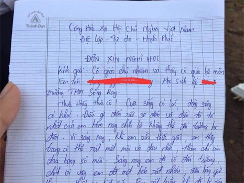 Nhà bao việc vẫn phải đi diễn văn nghệ vì lớp thiếu con gái, dàn nam sinh lên sân khấu chỉ 1 biểu cảm 1 động tác khiến ai cũng phì cười-2