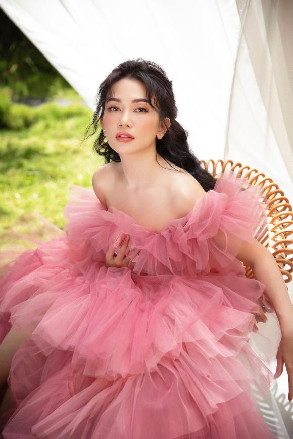 Sĩ Thanh ngày càng gợi cảm, táo bạo hơn từ khi có ‘tình mới’-1