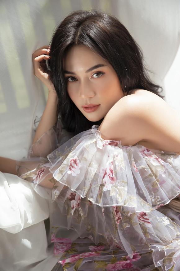 Sĩ Thanh ngày càng gợi cảm, táo bạo hơn từ khi có ‘tình mới’-4