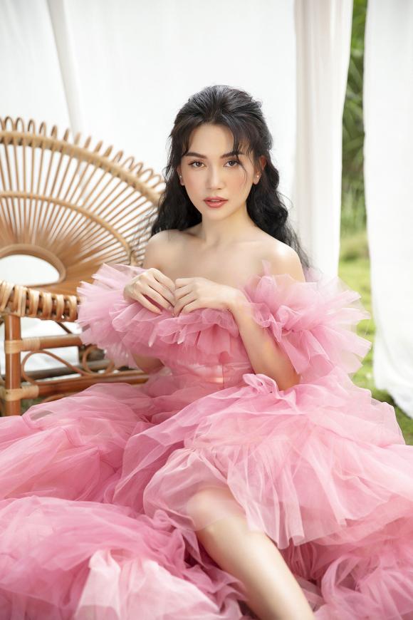 Sĩ Thanh ngày càng gợi cảm, táo bạo hơn từ khi có ‘tình mới’-14