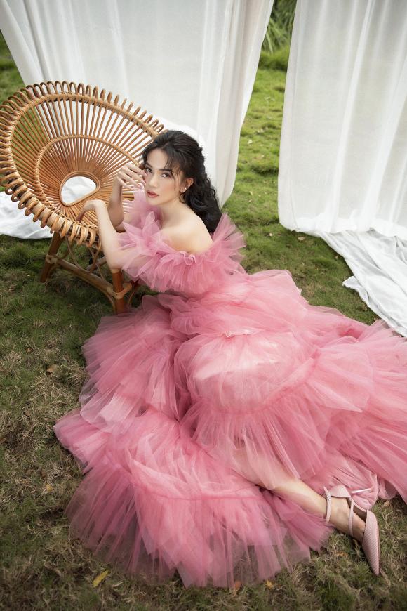 Sĩ Thanh ngày càng gợi cảm, táo bạo hơn từ khi có ‘tình mới’-15