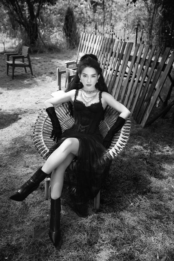 Sĩ Thanh ngày càng gợi cảm, táo bạo hơn từ khi có ‘tình mới’-18