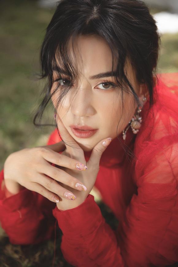 Sĩ Thanh ngày càng gợi cảm, táo bạo hơn từ khi có ‘tình mới’-7