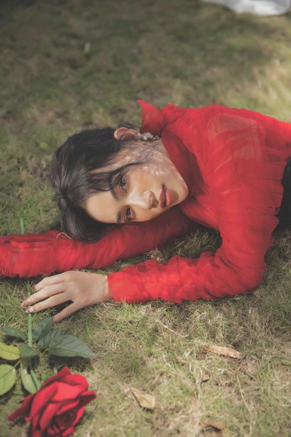 Sĩ Thanh ngày càng gợi cảm, táo bạo hơn từ khi có ‘tình mới’-8