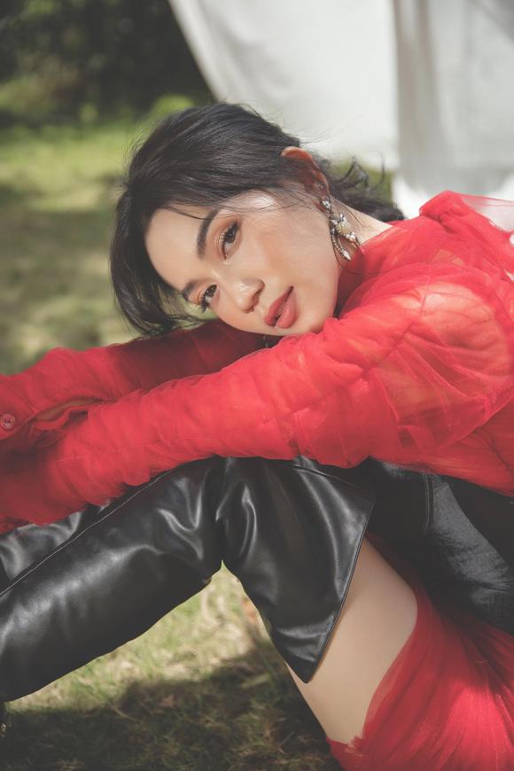 Sĩ Thanh ngày càng gợi cảm, táo bạo hơn từ khi có ‘tình mới’-9