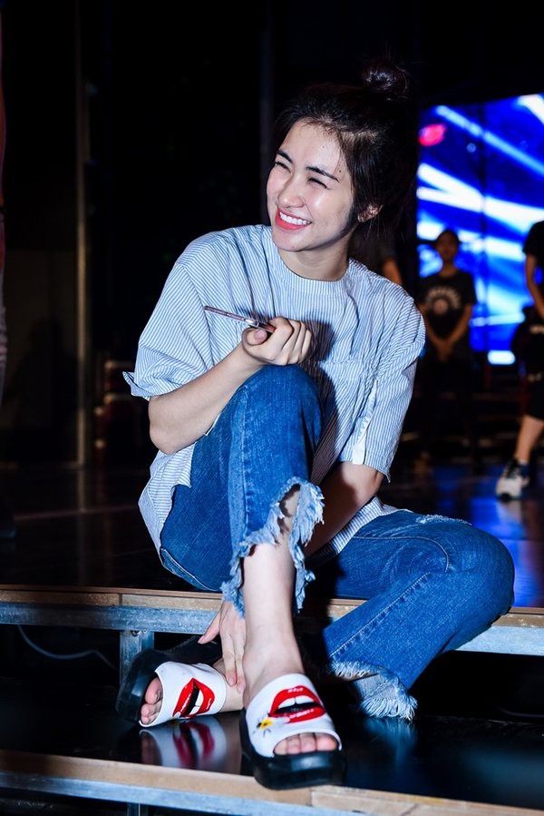 Sao Việt đi tổng duyệt: Người ưa mặc đồ rộng, người tận dụng mặc áo ngắn kheo eo triệt để-8