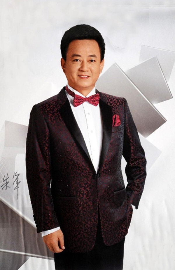 Chứng kiến bê bối quấy rối tình dục phá hủy cả sự nghiệp của người chồng quyền lực, cô vợ ra phán quyết khiến tất cả bất ngờ-4