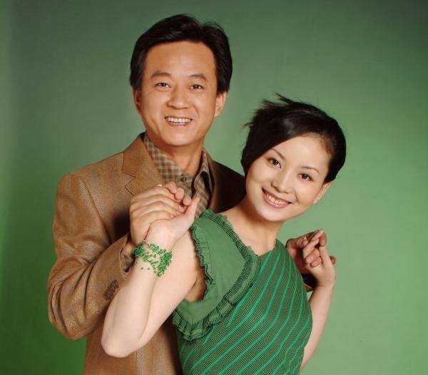 Chứng kiến bê bối quấy rối tình dục phá hủy cả sự nghiệp của người chồng quyền lực, cô vợ ra phán quyết khiến tất cả bất ngờ-6