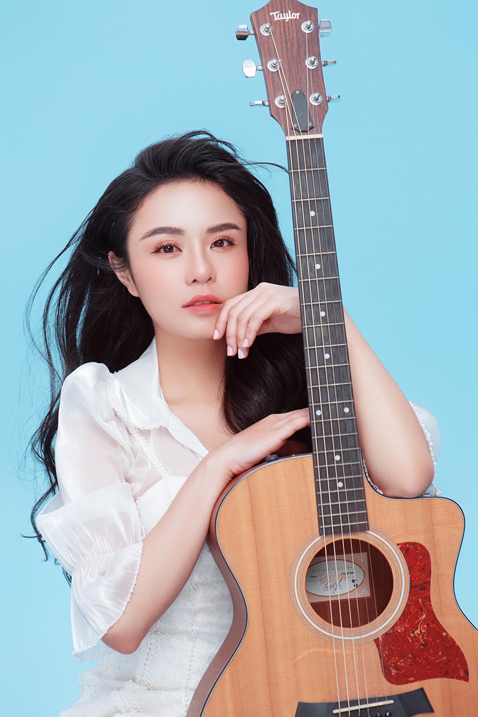 Hậu chia tay, Thái Trinh gợi cảm thế này, Quang Đăng có tiếc nuối?-6