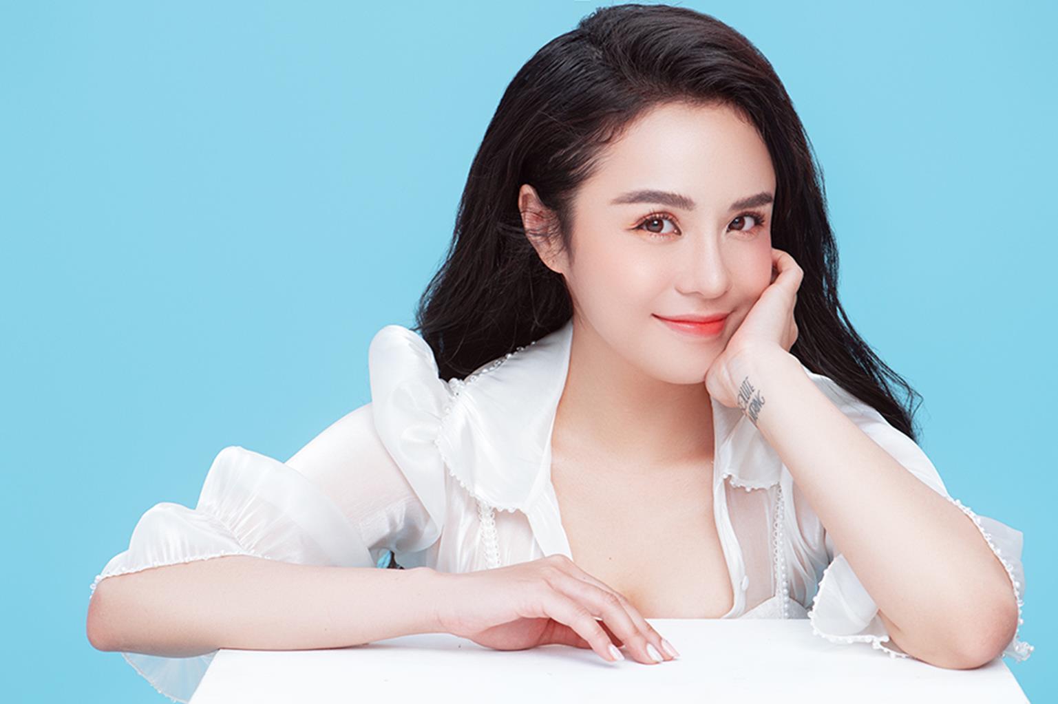 Hậu chia tay, Thái Trinh gợi cảm thế này, Quang Đăng có tiếc nuối?-7