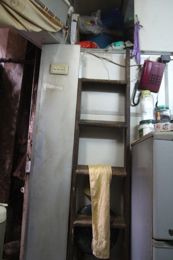 Nhà phố cổ chật chội, con trai lấy vợ mới, con dâu ở lại ngủ với mẹ chồng 20 năm-4