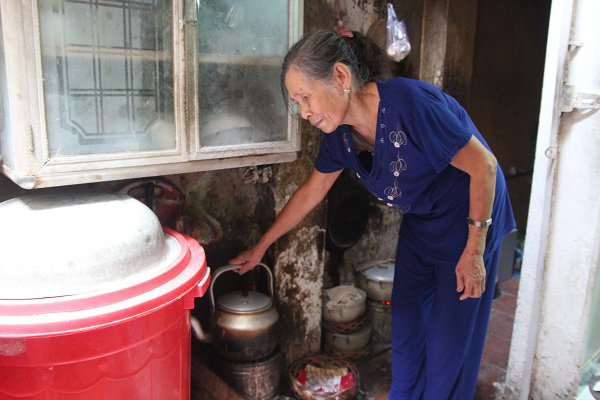 Nhà phố cổ chật chội, con trai lấy vợ mới, con dâu ở lại ngủ với mẹ chồng 20 năm-6