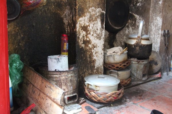 Nhà phố cổ chật chội, con trai lấy vợ mới, con dâu ở lại ngủ với mẹ chồng 20 năm-7