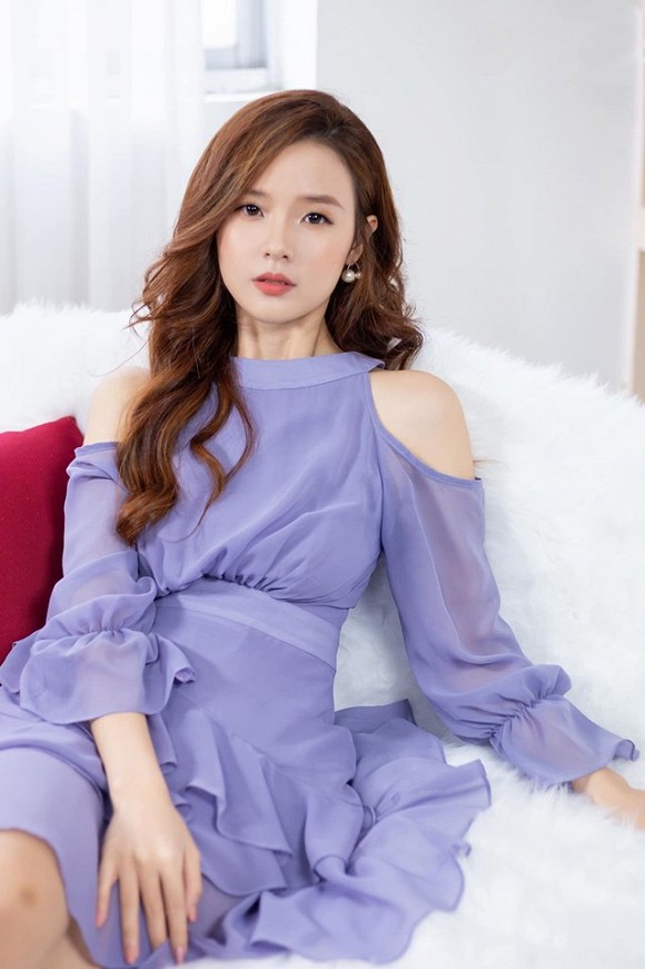 Tung loạt ảnh đậm chất bánh bèo, Midu xinh đẹp miễn chê-7