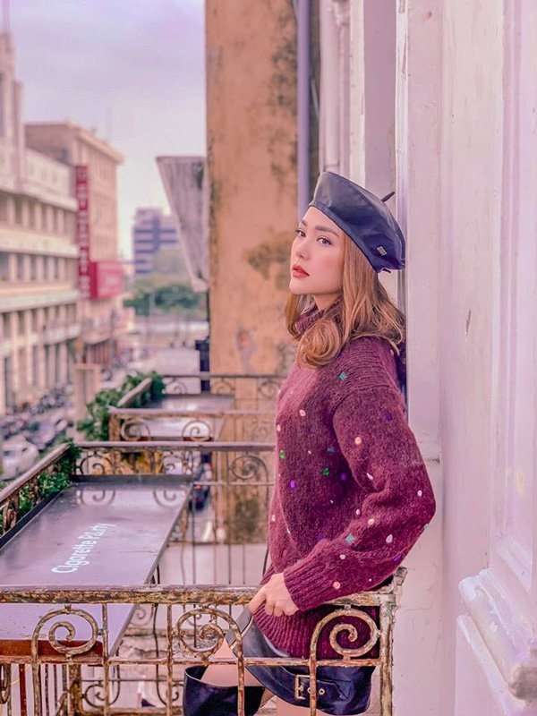 Sau Ngọc Trinh đến lượt Minh Hằng mê quần áo theo phong cách cẩm hường-13