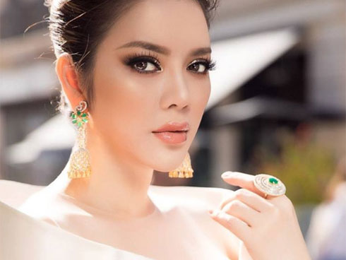 Biệt thự tráng lệ của Lý Nhã Kỳ bên sông Sài Gòn-19