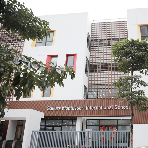 Vụ trường nhắn tin Con đã đến lớp dù đang ăn sáng với bố: Phản hồi khó hiểu từ Trường Mầm non Sakura Montessori-1