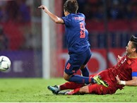 Cầu thủ Thái Lan tát Văn Hậu, đạp Quế Ngọc Hải tiếp tục bị gạch tên khỏi đội tuyển