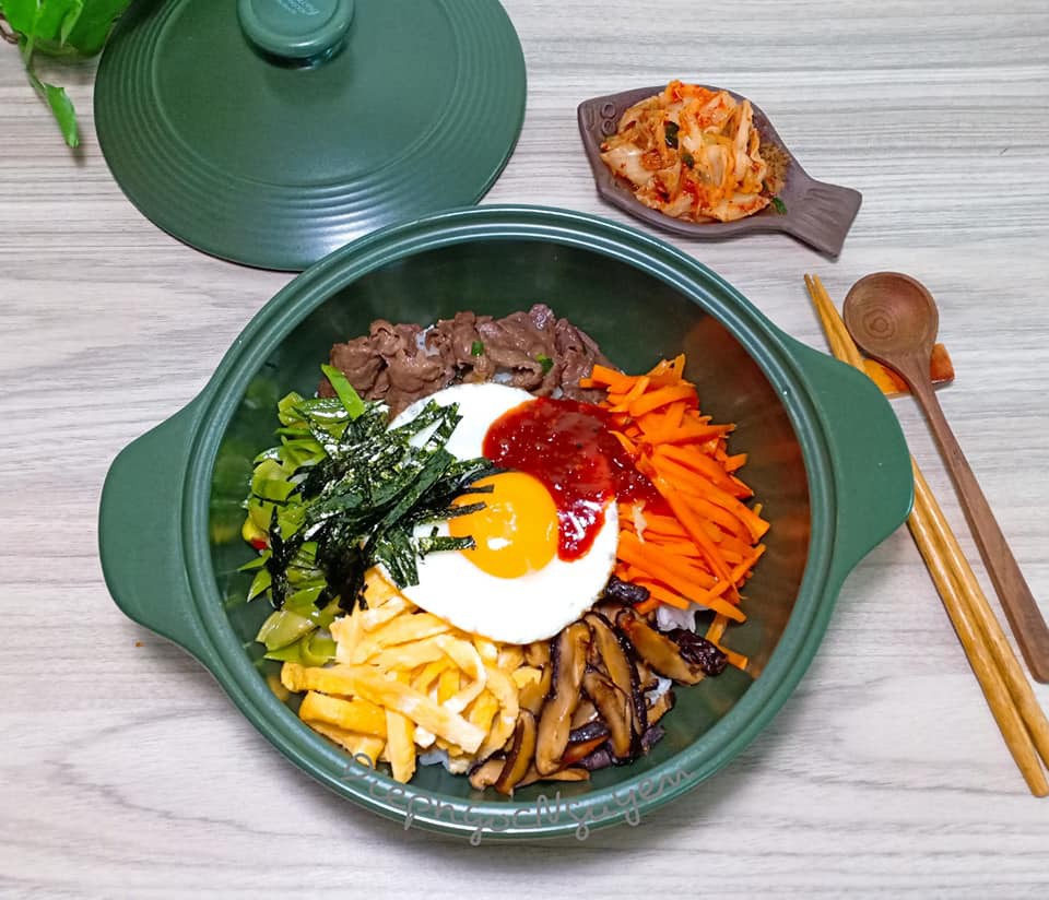 Dọn tủ lạnh, tôi làm ngay món cơm Bibimbap Hàn Quốc vừa nhanh vừa ngon lại vừa đẹp-1