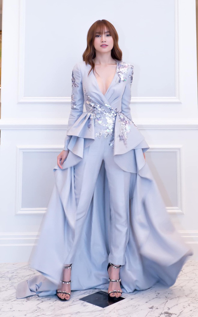 Ninh Dương Lan Ngọc sexy theo kiểu kiềm chế nên nhìn thật mê mẩn chứ không bị nhức mắt bao giờ-2