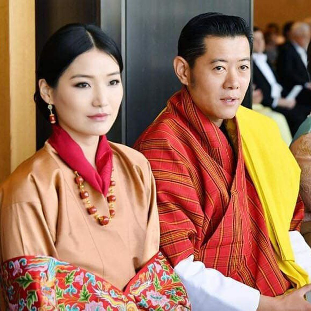 Cộng đồng mạng phát sốt với vẻ đẹp thoát tục không góc chết của Hoàng hậu Bhutan ở Nhật Bản khi tham dự lễ đăng quang-2