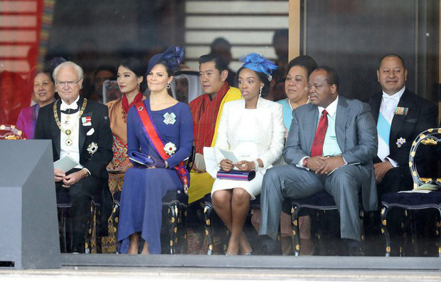 Cộng đồng mạng phát sốt với vẻ đẹp thoát tục không góc chết của Hoàng hậu Bhutan ở Nhật Bản khi tham dự lễ đăng quang-5