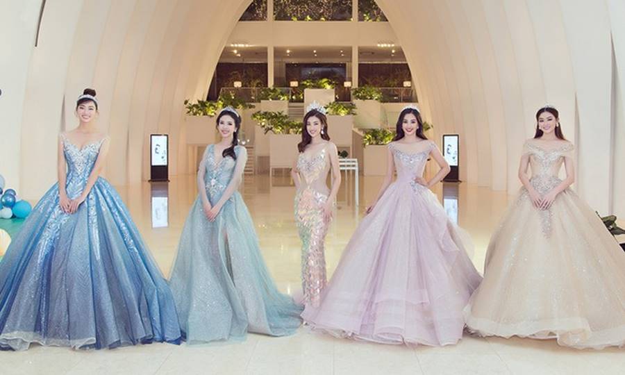 Mỹ Linh, Tiểu Vy đội vương miện lộng lẫy hoá công chúa như trong cổ tích-2