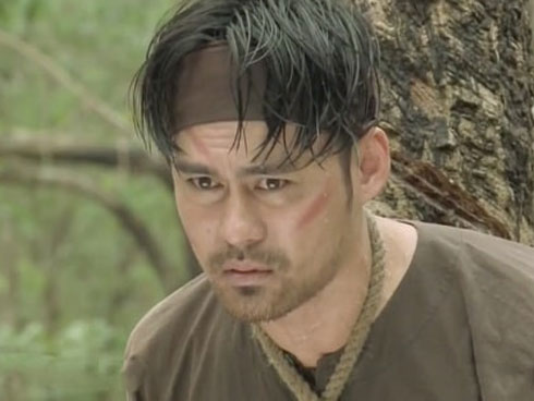 Preview Tiếng Sét Trong Mưa tập 46: Đang ngon trớn quyến rũ chồng người, Hai Sáng bất ngờ bị đánh ghen tát lật mặt!-13