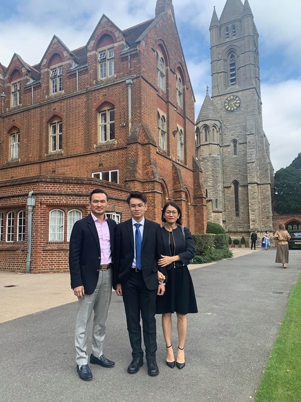 Đời tư kín tiếng của diễn viên Chi Bảo và hai cuộc hôn nhân trước khi công khai bạn gái gợi cảm-6