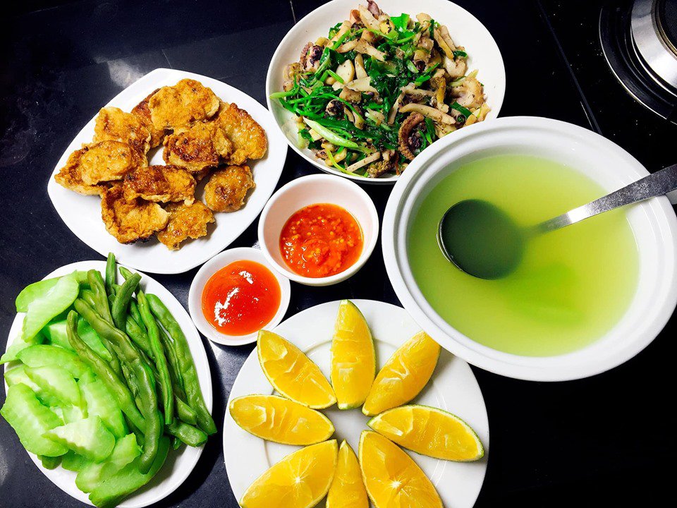 Khoe mâm cơm xa nhà chỉ 2 triệu/tháng, 10X miền núi khiến các đàn chị trầm trồ ngưỡng mộ-2